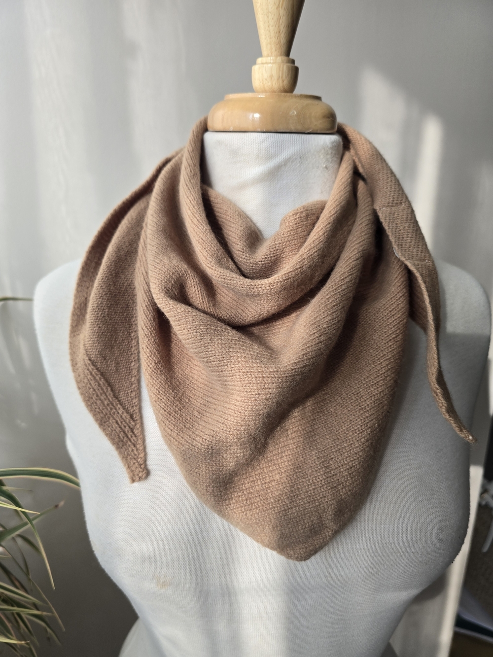 Wool Triangle Knit Scarf in Camel Soft